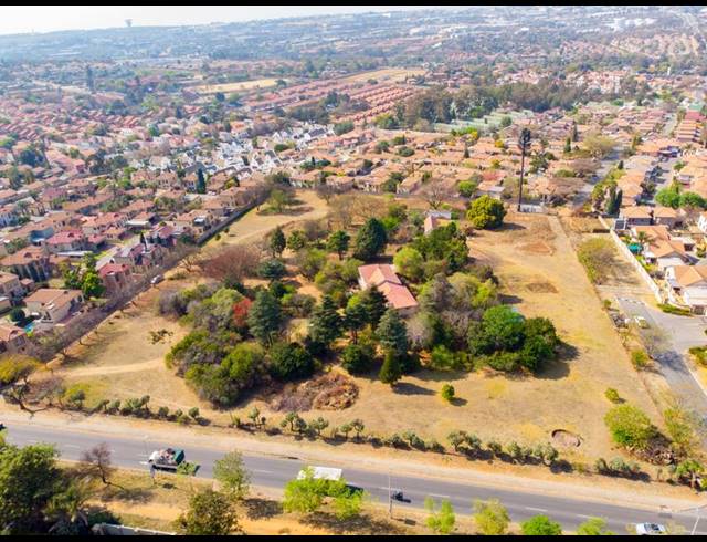 LAND FOR SALE IN VORNA VALLEY